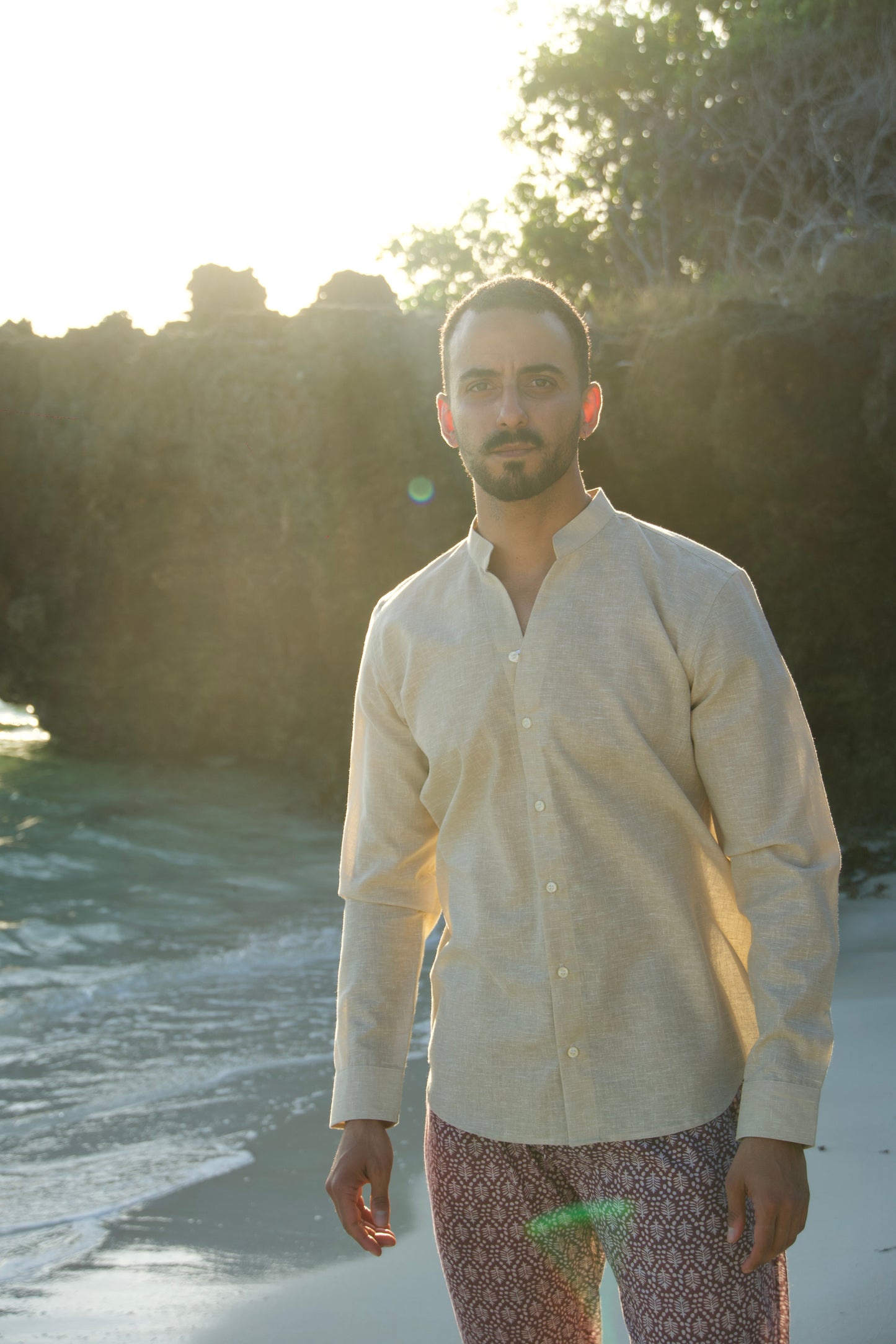 BAHARI LINEN SHIRT - LIGHT BEIGE